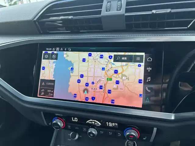 アウディ Ｑ３ SB 35TDIクワトロ Sライン 滋賀県 2021(令3)年 3.8万km グレイシアホワイトメタリック バーチャルコックピット/純正ナビ/（BT/USB/CarPlay）/３６０°カメラ/ベーシックパッケージ/・シートヒーター/・オートマチックテールゲート/・パワーシート/・Audiホールドシステム/アシスタンスパッケージ/・アダプティブクルーズアシスト/・ハイビームアシスト/・サイドアシスト/・リアクロストラフィックアシスト/プラスパッケージ/・パーシャルレザー/・マルチカラーアンビエントライティング/・純正19インチアルミホイール/テクノロジーパッケージ/・スマートフォンインターフェース/・ワイヤレスチャージング
