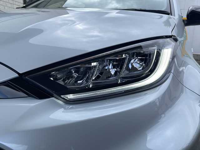 トヨタ ＧＲヤリス RZ ハイパフォーマンス 東京都 2025(令7)年 0.1万km プラチナホワイトパールマイカ ワンオーナー/6MT/縦引きパーキングブレーキ/セーフティセンス/・プリクラッシュセーフティ/・レーントレーシングアシスト/・レーンディパーチャーアラート/・レーダークルーズコントロール/・オートマチックハイビーム/・ロードサインアシスト/・発進遅れ告知機能/ブラインドスポットモニター/ドライブレコーダー（前方/後方ナビ連動型）/8インチディスプレイオーディオ/・8インチHDディスプレイ/・DTV/BT/Cタイプ入力/・AppleCarPlay/AndroidAuto/JBLプレミアムサウンドシステム/ビルトインETC 2.0/4WDモードセレクト/冷却スプレー機能付/（GR-FOURロゴ入空冷インタークーラー）/フルLEDヘッドランプ/ブラックドアミラー（電動オート格納機能/ウインカー付）/雨滴感応式オートワイパー/純正225/40R18（BBS製10本スポーク鍛造製AW）/GRロゴ入レッドブレーキキャリパー/12.3インチフルTFT液晶メーター/GRロゴ付グレーステッチ入革巻きステアリング/ステアリングスイッチ/GRロゴ付グレーステッチ入/　ブラック合皮プレミアムスポーツシート/車両/ナビ取扱説明書/新車時保証書