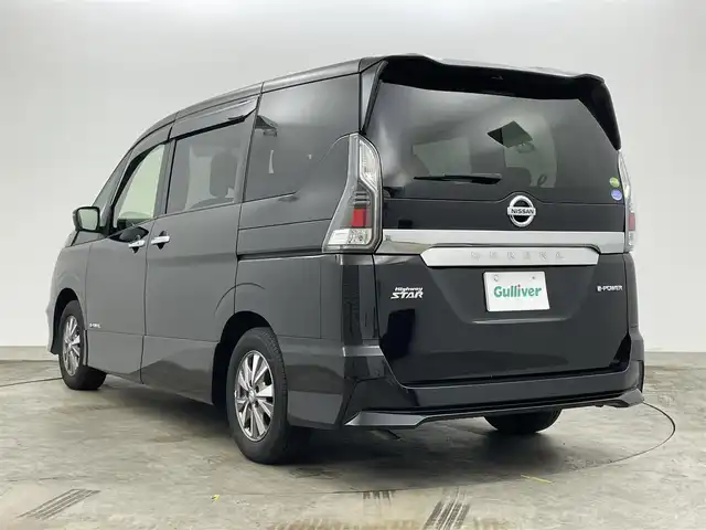 日産 セレナ e－パワー ハイウェイスター V 岡山県 2019(平31)年 5.3万km ダイヤモンドブラック 純正９型ナビ(MM518D-L)/【CD/DVD/BT/HDMI/フルセグ】/純正フリップダウンモニター/全周囲カメラ　/両側パワースライドドア/シートヒーター　/ＬＥＤヘッドライト　/ＥＴＣ　/ドライブレコーダー前後　/ステアリングヒーター/コーナーセンサー前後/オートライト/ステアリングヒーター/TVキャンセラー/後席サンシェイド/ステアリングスイッチ/ドアバイザー/新車保証書/取扱説明書