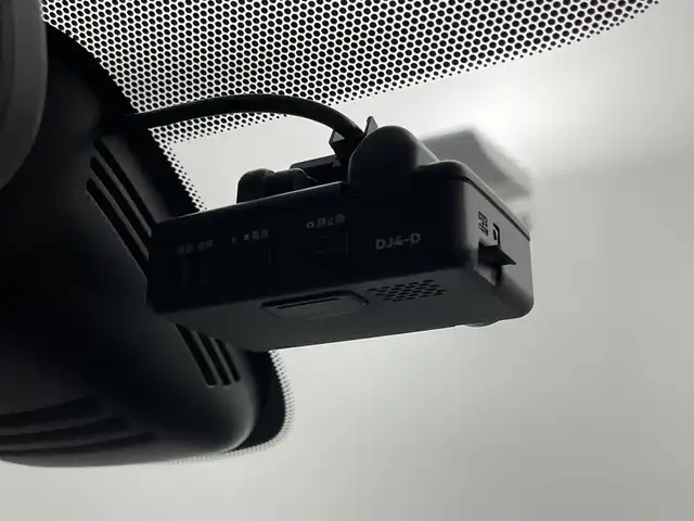 日産 セレナ e－パワー ハイウェイスター V 岡山県 2019(平31)年 5.3万km ダイヤモンドブラック 純正９型ナビ(MM518D-L)/【CD/DVD/BT/HDMI/フルセグ】/純正フリップダウンモニター/全周囲カメラ　/両側パワースライドドア/シートヒーター　/ＬＥＤヘッドライト　/ＥＴＣ　/ドライブレコーダー前後　/ステアリングヒーター/コーナーセンサー前後/オートライト/ステアリングヒーター/TVキャンセラー/後席サンシェイド/ステアリングスイッチ/ドアバイザー/新車保証書/取扱説明書