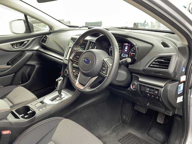 スバル ＸＶ 1．6i－L アイサイト 兵庫県 2020(令2)年 2.8万km アイスシルバーメタリック ・純正ナビ（フルセグ・CD・DVD・BT・USB・SD）/・アイサイト/・衝突軽減ブレーキ/・レーンキープアシスト/・レーダークルーズコントロール/・ブラインドスポットモニター/・ステアリングレスポンスヘッドランプ/・X-MODE/・電動パーキングブレーキ/・オートブレーキホールド/・ヘッドライトレベライザー/・ナノイー/・LEDヘッドライト/・ワンオーナー/・プッシュスタート/・ステアリングリモコン/・ETC/・純正ドライブレコーダー/・純正17インチアルミホイール/・パドルシフト/・４WD/・ダウンヒルアシストコントロール/・アイドリングストップ/・純正フロアマット/・スマートキー/・スペアキー