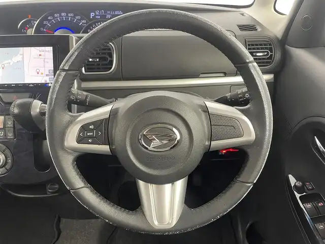 ダイハツ タント カスタム RS トップED SAⅡ 大分県 2016(平28)年 11.2万km ブラックマイカメタリック 社外SDナビ/（フルセグ/CD/DVD/Bluetooth）/スマートアシストII/・衝突軽減ブレーキ/・踏み間違え防止/・車線逸脱警報機能/バックカメラ/革調シートカバー/両側パワースライドドア/オートリトラミラー/純正アルミホイール/オートライト/LEDヘッドライト/スマートキー・プッシュスタート/保証書・取扱説明書