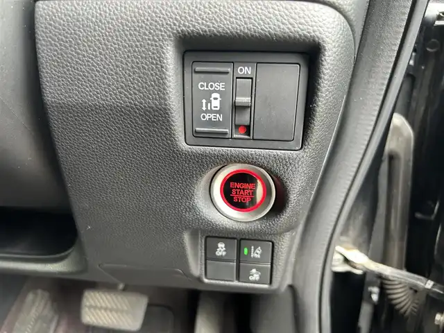 ホンダ Ｎ ＢＯＸ カスタム G L ホンダセンシング 高知県 2017(平29)年 11.3万km クリスタルブラックパール (株)IDOMが運営する【じしゃロン高知店】の自社ローン専用車両になります。こちらは現金またはオートローンご利用時の価格です。自社ローンご希望の方は別途その旨お申付け下さい