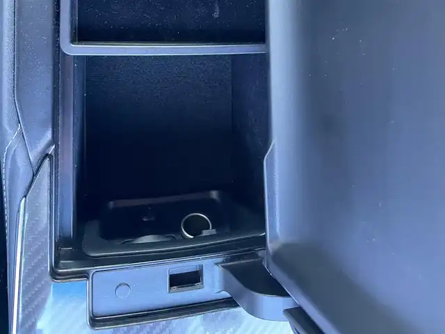 トヨタ クラウン ハイブリッド RS 宮崎県 2020(令2)年 4.1万km エモーショナルレッドⅡ 〇純正12.3インチワイドディスプレイナビ/〇フルセグTV/〇バックカメラ/〇パノラミックビューモニター/〇ビルトインETC2.0/〇ドライブレコーダー/〇レーダークルーズコントロール/〇コーナーセンサー/〇セーフティパッケージプラス/〇SRSエアバッグ/〇三眼LEDヘッドランプ/〇ヘッドアップディスプレイ/〇左右独立温度調整オートエアコン/〇革巻きステアリングホイール/ステアリングヒーター/〇ブラック合皮/ファブリックコンビシート/〇パワーシート/シートヒーター/〇純正18インチアルミホイール/〇スマートエントリー/スタートシステム/〇スペアキー/〇禁煙車