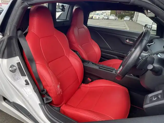 ホンダ Ｓ６６０ α 道央・札幌 2016(平28)年 3.5万km プレミアムスターホワイトP ・デジタルインナーミラー/・前後ドライブレコーダー/・赤革シートカバー/・バックカメラ/・ＥＴＣ/・アイドリングストップ/・プッシュスタート/・オートライト/・横滑り防止装置/・CTBA/・25年製、ＡＤＶＡＮ　ＮＮＥＯＶＡ　ＡＤ０９/・前後異径、純正ＡＷ