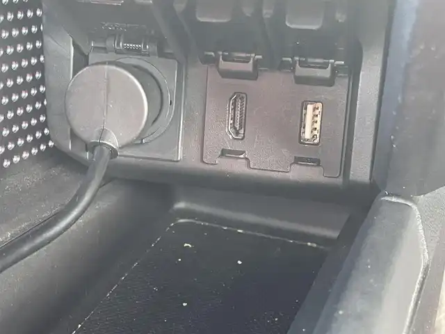 ホンダ Ｓ６６０ α 道央・札幌 2016(平28)年 3.5万km プレミアムスターホワイトP ・デジタルインナーミラー/・前後ドライブレコーダー/・赤革シートカバー/・バックカメラ/・ＥＴＣ/・アイドリングストップ/・プッシュスタート/・オートライト/・横滑り防止装置/・CTBA/・25年製、ＡＤＶＡＮ　ＮＮＥＯＶＡ　ＡＤ０９/・前後異径、純正ＡＷ