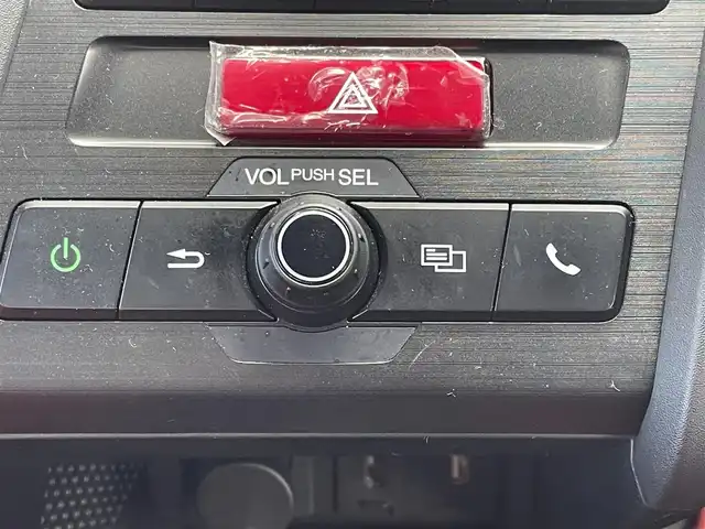 ホンダ Ｓ６６０ α 道央・札幌 2016(平28)年 3.5万km プレミアムスターホワイトP ・デジタルインナーミラー/・前後ドライブレコーダー/・赤革シートカバー/・バックカメラ/・ＥＴＣ/・アイドリングストップ/・プッシュスタート/・オートライト/・横滑り防止装置/・CTBA/・25年製、ＡＤＶＡＮ　ＮＮＥＯＶＡ　ＡＤ０９/・前後異径、純正ＡＷ