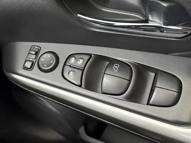 日産 キックス X 山口県 2020(令2)年 6.2万km ダークブルー 純正９インチメモリナビ/フルセグTV/CD/SD/BT/アラウンドビューモニター/インテリジェントルームミラー/セーフティアシスト/プロパイロット/インテリジェントエマージェンシーブレーキ/踏み間違え防止アシスト/車線逸脱警報/車線逸脱防止支援システム/ふらつき警報/LEDオートヘッドライト/ハイビームアシスト/ETC/プッシュスタート