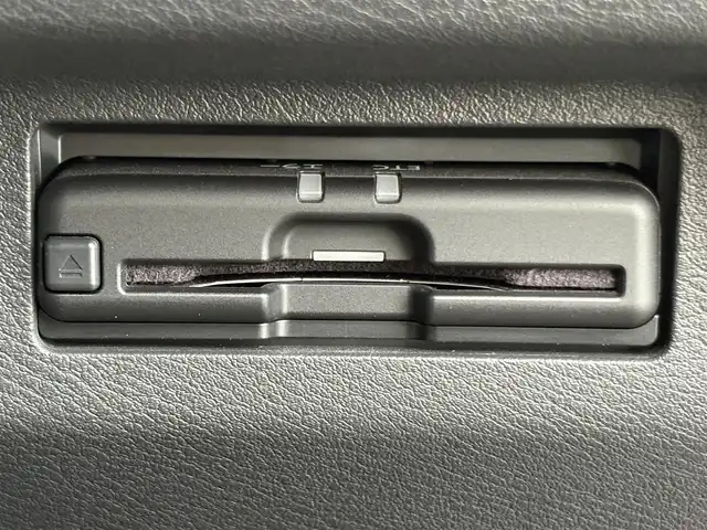 日産 キックス X 山口県 2020(令2)年 6.2万km ダークブルー 純正９インチメモリナビ/フルセグTV/CD/SD/BT/アラウンドビューモニター/インテリジェントルームミラー/セーフティアシスト/プロパイロット/インテリジェントエマージェンシーブレーキ/踏み間違え防止アシスト/車線逸脱警報/車線逸脱防止支援システム/ふらつき警報/LEDオートヘッドライト/ハイビームアシスト/ETC/プッシュスタート