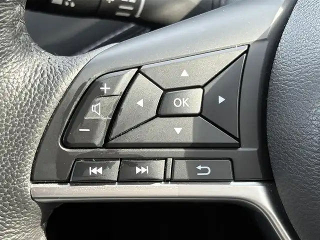 日産 キックス X 山口県 2020(令2)年 6.2万km ダークブルー 純正９インチメモリナビ/フルセグTV/CD/SD/BT/アラウンドビューモニター/インテリジェントルームミラー/セーフティアシスト/プロパイロット/インテリジェントエマージェンシーブレーキ/踏み間違え防止アシスト/車線逸脱警報/車線逸脱防止支援システム/ふらつき警報/LEDオートヘッドライト/ハイビームアシスト/ETC/プッシュスタート