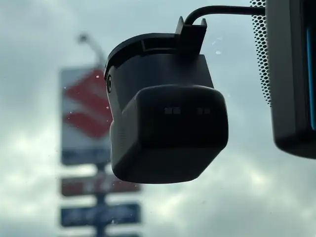 日産 キックス X 山口県 2020(令2)年 6.2万km ダークブルー 純正９インチメモリナビ/フルセグTV/CD/SD/BT/アラウンドビューモニター/インテリジェントルームミラー/セーフティアシスト/プロパイロット/インテリジェントエマージェンシーブレーキ/踏み間違え防止アシスト/車線逸脱警報/車線逸脱防止支援システム/ふらつき警報/LEDオートヘッドライト/ハイビームアシスト/ETC/プッシュスタート