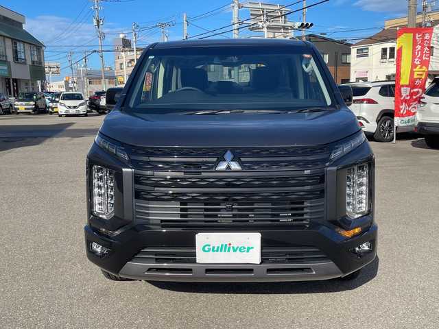 三菱 デリカＤ：５ シャモニー 石川県 2025(令7)年 0.1千km グラファイトグレーメタリック/ブラックマイカ 登録未使用車/禁煙車/4WD/e-Assist/アラウンドビューモニター/両側パワースライドドア/パワーバックドア/レーダークルーズコントロール/LEDオートライト/オートマチックハイビーム/ハーフレザーシート/前席シートヒーター/純正18インチアルミホイール/パドルシフト/アイドリングストップ/ステアリングヒーター/スペアキー/スマートキー