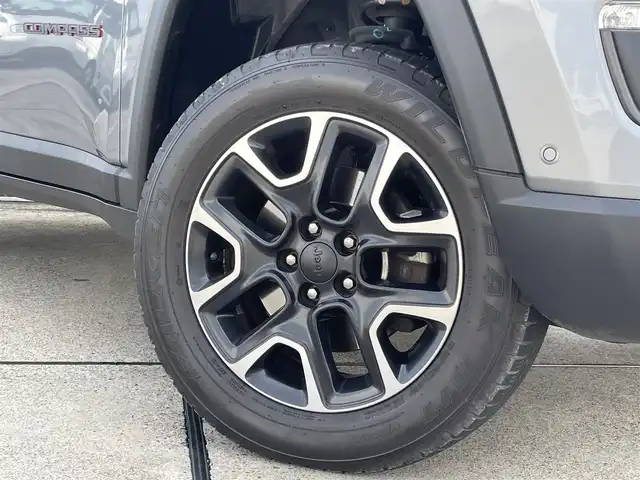 クライスラー・ジープ ジープ コンパス トレイルホーク 東京都 2020(令2)年 4.8万km グレー 4WD/純正ナビ/TV/バックモニター/ハーフレザーシート/前後ドラレコ/ACC/BSM/LKA/ETC