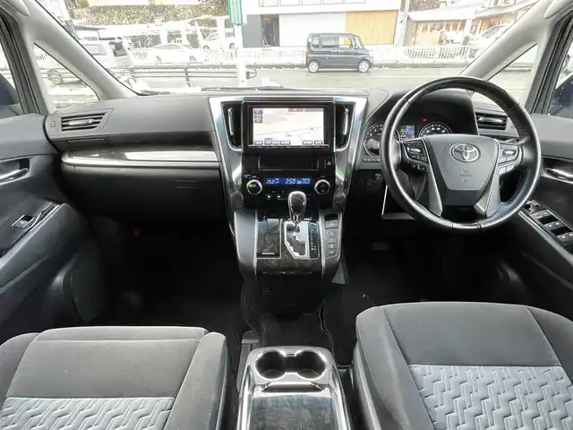 トヨタ ヴェルファイア Z Aエディション 岐阜県 2016(平28)年 11.1万km ホワイトパールクリスタルシャイン 4WD/ワンオーナー/純正9インチSDナビ/(フルセグテレビ.AM.FM.Bluetooth)/両側パワースライドドア/クルーズコントロール/バックカメラ/アイドリングストップ/エンジンスターター/ウィンカーミラー/オットマン/ドアバイザー/フォグランプ/プッシュスタート/ドライブレコーダー/ETC/純正18インチAW/純正フロアマット/保証書/取扱説明書/スペアキー