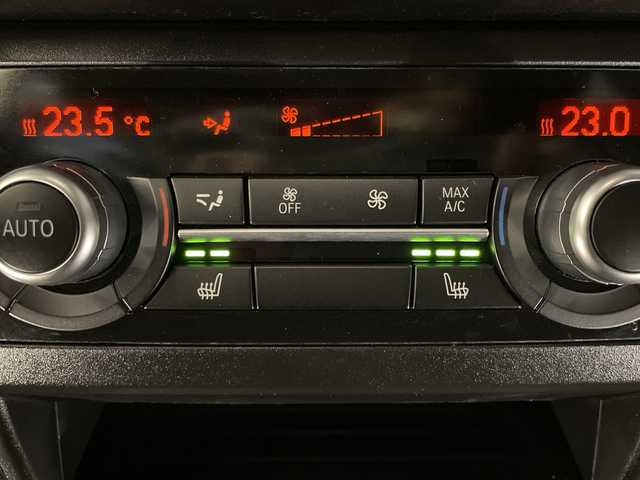 ＢＭＷ Ｘ６ xDrive50i Mスポーツ 新潟県 2019(令1)年 2.2万km アルピンホワイトⅢ 電動パノラマ・ガラス・サンルーフ/クラフテッド・クリスタル・フィニッシュ/BMWヘッドアップ・ディスプレイ/パーキング・アシスト・プラス：/・PDC／パーク・ディスタンス・コントロール/・パーキング・アシスト（並列・縦列）/・トップ・ビュー+3Dビュー/・サイド・ビュー・カメラ/・アクティブPDC／パーク・ディスタンス・コントロール/ドライビング・アシスト・プロフェッショナル：/・ACC／アクティブ・クルーズ・コントロール/・ステアリング&レーン・コントロール・アシスト/・レーン・ディパーチャー・ウォーニング（車線逸脱警告システム）/・前車接近警告機能/・衝突回避・被害軽減ブレーキ（事故回避アシスト付）/・後車衝突警告機能/・レーン・チェンジ・アシスト/・エマージェンシー・ストップ・アシスト/DSC／ダイナミック・スタビリティ・コントロール/HDC／ヒル・ディセント・コントロール/アダプティブLEDヘッドライト/オートマチック・テールゲート・オペレーション/xDriveステータス/４WD/HDD純正ナビ/Bluetooth/TV/FM/AM