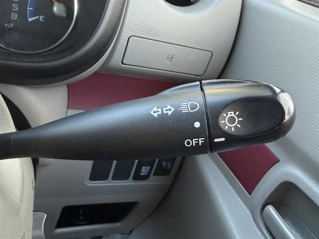 ダイハツ ムーヴ コンテ X 愛知県 2013(平25)年 6.3万km ブラックマイカメタリック /禁煙//ディーラー記録簿//社外メモリナビ//フルセグ//CD/DVD/SD/BT/USB/VTR/iPod/AM/FM//アイドリングストップ//ヘッドライトレベライザー//盗難防止//電格ミラー//純正フロアマット//純正ドアバイザー//スマートキー//保証書//取扱説明書//ナビ取説//スペアキー