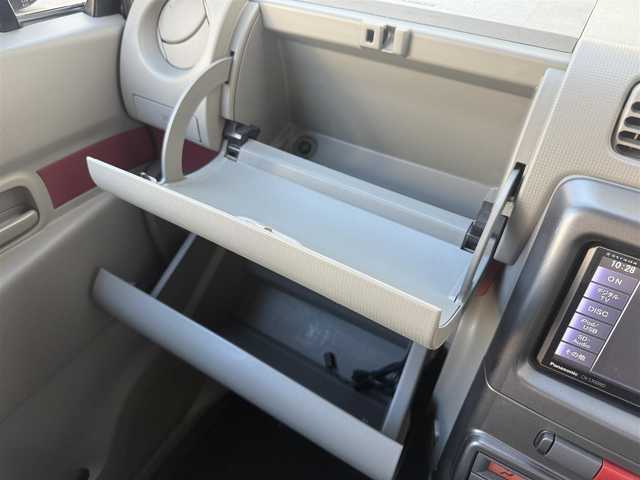 ダイハツ ムーヴ コンテ X 愛知県 2013(平25)年 6.3万km ブラックマイカメタリック /禁煙//ディーラー記録簿//社外メモリナビ//フルセグ//CD/DVD/SD/BT/USB/VTR/iPod/AM/FM//アイドリングストップ//ヘッドライトレベライザー//盗難防止//電格ミラー//純正フロアマット//純正ドアバイザー//スマートキー//保証書//取扱説明書//ナビ取説//スペアキー