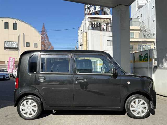 ダイハツ ムーヴ コンテ X 愛知県 2013(平25)年 6.3万km ブラックマイカメタリック /禁煙//ディーラー記録簿//社外メモリナビ//フルセグ//CD/DVD/SD/BT/USB/VTR/iPod/AM/FM//アイドリングストップ//ヘッドライトレベライザー//盗難防止//電格ミラー//純正フロアマット//純正ドアバイザー//スマートキー//保証書//取扱説明書//ナビ取説//スペアキー