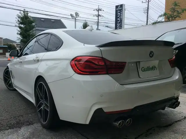 ＢＭＷ ４２０ｉ グランクーペ Mスポーツ 栃木県 2017(平29)年 4.1万km 白 420i グランクーペ Mスポーツ　後期モデル/プッシュスタート/メーカーオプションHDDナビ/車検R6/6月/パドルシフト/バックカメラ/ウェルカムLEDランプ/ウインカーミラー/純正ミラータイプETC/シュニッツァー19inch/3Dデザイン4本マフラー/純正LEDヘッドライト/カーボンリアウイング/ヘッドライトコーディング済（デイライト化）/クルーズコントロール/取扱説明書/保証書