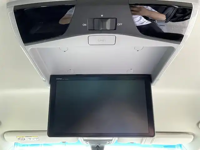 ホンダ オデッセイ ハイブリッド アブソルート ホンダセンシング 島根県 2020(令2)年 2.9万km プレミアムヴィーナスブラックP 純正9インチナビ/CD/DVD/DTV/Bluetooth/HDMI/USB/マルチビューカメラ /純正フリップダウンモニター/レーダークルーズコントロール/両側パワースライドドア/コーナーセンサー /LEDオートライト/ステアリングスイッチ/電子パーキング/ハーフレザー調シート/パワーシート/スマートキー/プッシュスタート /純正フロアマット/ドアバイザー