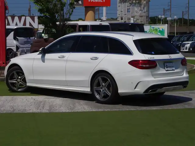 メルセデス・ベンツ Ｃ２００ ワゴン スポーツ 本革 千葉県 2015(平27)年 4.8万km ポーラホワイト PRE-SAFEブレーキ/レーンキープアシスト/ブラインドスポットアシスト/アテンションアシスト/ディストロニック/パワーバックドア/ブラックレザーシート/前席パワーシート/シートヒーター/純正HDDナビ/地デジTV/【DVD/CD再生機能　　Bluetooth接続】/バックカメラ/革巻きステアリング/ステアリングスイッチ/パドルシフト/ETC（DSRC）/LEDヘッドライト/フォグライト/ウインカーミラー/パークトロニック/純正18インチアルミホイル/サイド/カーテンエアバッグ/キーレスゴー