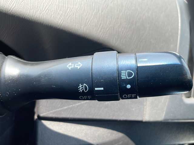 トヨタ プリウス S 山口県 2012(平24)年 15.9万km ブラック 社外フローティングメモリナビ/Bluetooth/フルセグTV/バックカメラ/スマートキー/プッシュスタート/キセノンライト/フォグライト/オートライト/ビルトインETC/ステアリングスイッチ/社外革調シートカバー/取扱説明書/スペアキー1個