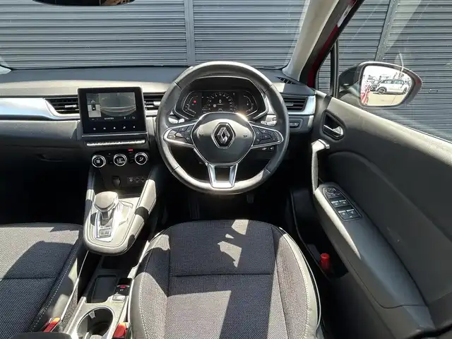 ルノー キャプチャー インテンス 茨城県 2022(令4)年 1.7万km ルージュフラムM ワンオーナー　/３６０度カメラ　/衝突軽減Ｂ　/ＡＣＣ　/ＬＫＡ　/ＢＳＭ　/パーキングアシスト　/ＣａｒＰｌａｙ　/ＢＴ　/ＵＳＢ　/半革　/シートヒーター　/ハンドルヒーター　/ＬＥＤヘッドライト　/ＥＴＣ　/ルーフレール/禁煙車