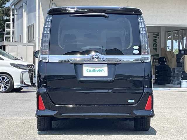 トヨタ ヴォクシー ZS 宮城県 2014(平26)年 11.4万km ブラック ワンオーナー/社外ナビ/Bluetooth/CD・DVD/SD/HDMI/純正アルミホイール16インチ/社外アルミホイール16インチ/ビルトインETC/後席サンシェード/両側パワースライドドア/フロントワイパーデアイサー/アイドリングストップ/横滑り防止/プッシュスタート
