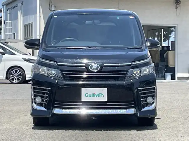 トヨタ ヴォクシー ZS 宮城県 2014(平26)年 11.4万km ブラック ワンオーナー/社外ナビ/Bluetooth/CD・DVD/SD/HDMI/純正アルミホイール16インチ/社外アルミホイール16インチ/ビルトインETC/後席サンシェード/両側パワースライドドア/フロントワイパーデアイサー/アイドリングストップ/横滑り防止/プッシュスタート