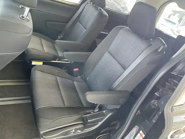 トヨタ ヴォクシー ZS 宮城県 2014(平26)年 11.4万km ブラック ワンオーナー/社外ナビ/Bluetooth/CD・DVD/SD/HDMI/純正アルミホイール16インチ/社外アルミホイール16インチ/ビルトインETC/後席サンシェード/両側パワースライドドア/フロントワイパーデアイサー/アイドリングストップ/横滑り防止/プッシュスタート