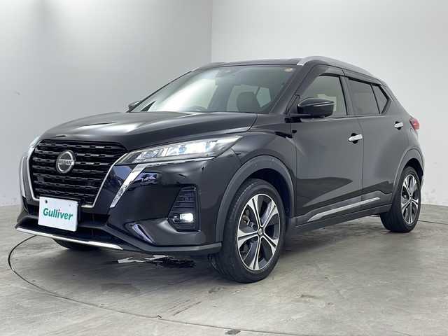 日産 キックス X 兵庫県 2021(令3)年 7.3万km ピュアブラック ・ワンオーナー車/・純正ナビ/CD/DVD/Bluetooth/TV/SD/・全方位カメラ/・デジタルインナーミラー/・ドライブレコーダー/・プロパイロット/・スマートキー/・オートホールド/・衝突被害軽減システム/・ビルドインETC/・車線逸脱警報システム/・クリアランスソナー/・ヘッドライトレベライザー/・LEDライト/・LEDフォグライト/・純正フロアマット/・純正17インチアルミホイール/・オートライト/・ふらつき警報システム/・e-Power