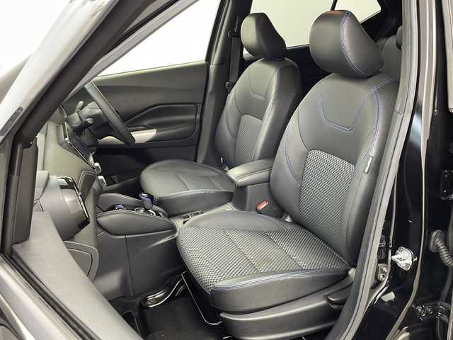 日産 キックス X 兵庫県 2021(令3)年 7.3万km ピュアブラック ・ワンオーナー車/・純正ナビ/CD/DVD/Bluetooth/TV/SD/・全方位カメラ/・デジタルインナーミラー/・ドライブレコーダー/・プロパイロット/・スマートキー/・オートホールド/・衝突被害軽減システム/・ビルドインETC/・車線逸脱警報システム/・クリアランスソナー/・ヘッドライトレベライザー/・LEDライト/・LEDフォグライト/・純正フロアマット/・純正17インチアルミホイール/・オートライト/・ふらつき警報システム/・e-Power