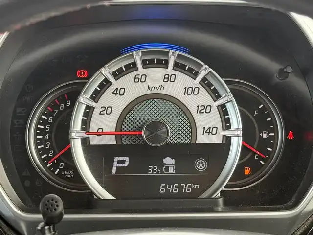 スズキ スペーシア カスタム HYBRID XS ターボ 東京都 2019(令1)年 6.5万km ピュアホワイトP ・ワンオーナー/・スズキセーフティサポート/・デュアルセンサーブレーキサポート/・車線逸脱警報機能/・先行車発進お知らせ機能/・誤発進抑制機能/・クルーズコントロール/・コーナーセンサー/・ヘッドアップディスプレイ/・全方位モニター/・プッシュスタート/・アイドリングストップ/・パドルシフト/・純正メモリーナビ ＜フルセグTV/BT/CD/DVD＞/・ETC/・ドライブレコーダー/・両側パワースライドドア /・ハーフレザーシート/・シートヒーター/・パーソナルテーブル/・後席ロールサンシェード/・スリムサーキュレーター/・SRSエアバッグ（運転席/助手席/サイド）/・LEDヘッドライト/・オートライト/・１５インチ純正アルミホイール/・ドアバイザー/・スマートキー