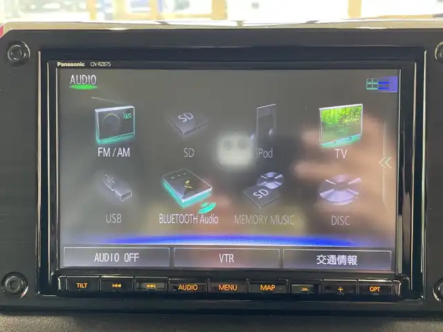 スズキ ジムニー シエラ JC 埼玉県 2023(令5)年 1.9万km ミディアムグレー デュアルセンサーブレーキサポート /純正8インチメモリナビ/　　CD/DVD/BT/フルセグ /バックカメラ /クルーズコントロール /LEDオートライト /シートヒーター /純正15インチアルミホイール /ステアリングスイッチ /ETC