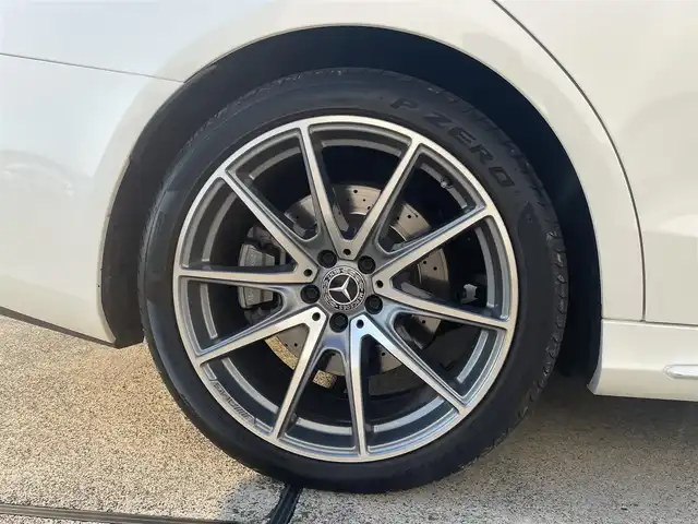 メルセデス・ベンツ Ｓ４００ｄ AMGラインプラス 東京都 2018(平30)年 4.6万km ダイヤモンドホワイト 純正HDDナビ/フルセグTV/360°カメラ/AppleCarPlay/AndroidAuto/HUD/Burmester/ウッドコンビハンドル/レザーEXC/パヒュームアトマイザー/黒革シート/全席シートヒーター/前席シートベンチレーション/64色アンビエントライト/ソフトクローズドア/パノラマサンルーフ/エアサス/リモートパーキングアシスト/レーダーセーフパッケージ/キーレスゴー/パワートランク/フットオープナー/前方ドライブレコーダー/Wチャージャー/ダイナミックセレクト/ダイナミックシート