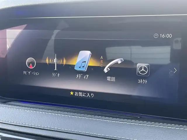 メルセデス・ベンツ Ｓ４００ｄ AMGラインプラス 東京都 2018(平30)年 4.6万km ダイヤモンドホワイト 純正HDDナビ/フルセグTV/360°カメラ/AppleCarPlay/AndroidAuto/HUD/Burmester/ウッドコンビハンドル/レザーEXC/パヒュームアトマイザー/黒革シート/全席シートヒーター/前席シートベンチレーション/64色アンビエントライト/ソフトクローズドア/パノラマサンルーフ/エアサス/リモートパーキングアシスト/レーダーセーフパッケージ/キーレスゴー/パワートランク/フットオープナー/前方ドライブレコーダー/Wチャージャー/ダイナミックセレクト/ダイナミックシート