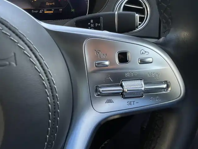 メルセデス・ベンツ Ｓ４００ｄ AMGラインプラス 東京都 2018(平30)年 4.6万km ダイヤモンドホワイト 純正HDDナビ/フルセグTV/360°カメラ/AppleCarPlay/AndroidAuto/HUD/Burmester/ウッドコンビハンドル/レザーEXC/パヒュームアトマイザー/黒革シート/全席シートヒーター/前席シートベンチレーション/64色アンビエントライト/ソフトクローズドア/パノラマサンルーフ/エアサス/リモートパーキングアシスト/レーダーセーフパッケージ/キーレスゴー/パワートランク/フットオープナー/前方ドライブレコーダー/Wチャージャー/ダイナミックセレクト/ダイナミックシート
