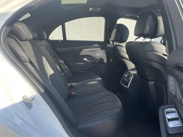 メルセデス・ベンツ Ｓ４００ｄ AMGラインプラス 東京都 2018(平30)年 4.6万km ダイヤモンドホワイト 純正HDDナビ/フルセグTV/360°カメラ/AppleCarPlay/AndroidAuto/HUD/Burmester/ウッドコンビハンドル/レザーEXC/パヒュームアトマイザー/黒革シート/全席シートヒーター/前席シートベンチレーション/64色アンビエントライト/ソフトクローズドア/パノラマサンルーフ/エアサス/リモートパーキングアシスト/レーダーセーフパッケージ/キーレスゴー/パワートランク/フットオープナー/前方ドライブレコーダー/Wチャージャー/ダイナミックセレクト/ダイナミックシート