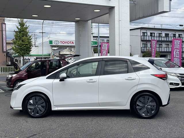 日産 ノート X 愛知県 2021(令3)年 2万km ピュアホワイトパール /ワンオーナー//純正メーカーナビ//フルセグTV・Bluetooth・HDMI・USB//ワイヤレス充電器//インテリジェントアラウンドビューモニター//インテリジェントルームミラー//ステアリングスイッチ//ETC2.0//LEDヘッドライト//アダプティブLEDヘッドライトシステム//LEDフォグランプ//純正ドライブレコーダー//純正フロアマット//BSI(後側方衝突防止支援システム)//BSW(後側方車両検知警報)//RCTA(後退時車両検知警報)//保証書//取扱説明書//記録簿//スペアキー×１