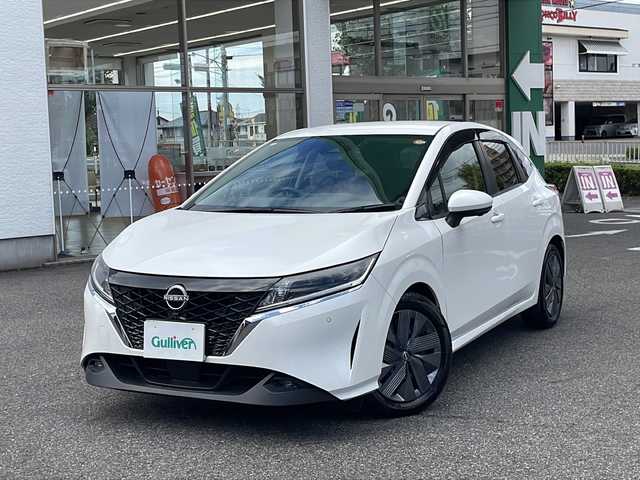 日産 ノート X 愛知県 2021(令3)年 2万km ピュアホワイトパール /ワンオーナー//純正メーカーナビ//フルセグTV・Bluetooth・HDMI・USB//ワイヤレス充電器//インテリジェントアラウンドビューモニター//インテリジェントルームミラー//ステアリングスイッチ//ETC2.0//LEDヘッドライト//アダプティブLEDヘッドライトシステム//LEDフォグランプ//純正ドライブレコーダー//純正フロアマット//BSI(後側方衝突防止支援システム)//BSW(後側方車両検知警報)//RCTA(後退時車両検知警報)//保証書//取扱説明書//記録簿//スペアキー×１