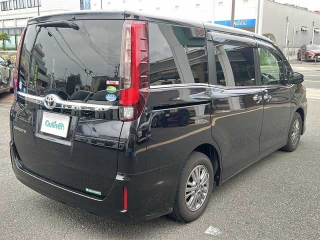 トヨタ エスクァイア Gi 千葉県 2015(平27)年 4.3万km スパークリングブラックパールクリスタルシャイン ワンオーナー/純正ナビ/フルセグテレビ/AM/FM/BT/バックカメラ/クルーズコントロール/両側パワースライドドア/ドライブレコーダー/二列目サンシェード/プッシュスタート/アイドリングストップ/ビルトインETC/ウォークスルー/純正フロアマット/横滑り防止装置/エコモード