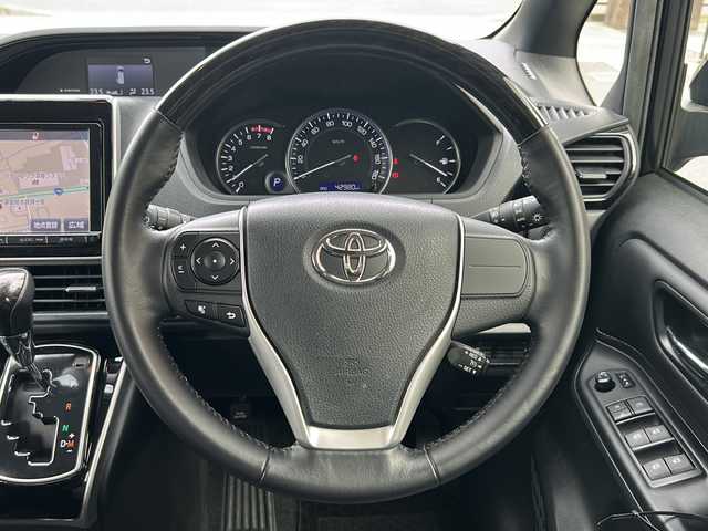 トヨタ エスクァイア Gi 千葉県 2015(平27)年 4.3万km スパークリングブラックパールクリスタルシャイン ワンオーナー/純正ナビ/フルセグテレビ/AM/FM/BT/バックカメラ/クルーズコントロール/両側パワースライドドア/ドライブレコーダー/二列目サンシェード/プッシュスタート/アイドリングストップ/ビルトインETC/ウォークスルー/純正フロアマット/横滑り防止装置/エコモード