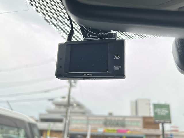 トヨタ エスクァイア Gi 千葉県 2015(平27)年 4.3万km スパークリングブラックパールクリスタルシャイン ワンオーナー/純正ナビ/フルセグテレビ/AM/FM/BT/バックカメラ/クルーズコントロール/両側パワースライドドア/ドライブレコーダー/二列目サンシェード/プッシュスタート/アイドリングストップ/ビルトインETC/ウォークスルー/純正フロアマット/横滑り防止装置/エコモード