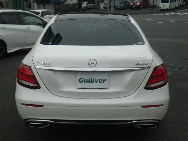 メルセデス・ベンツ Ｅ４００ 4マチック エクスクルーシブ 神奈川県 2018(平30)年 7.6万km ダイヤモンドホワイト メーカーオプションカラーダイヤモンドホワイト/エクスクルーシブパッケージ/・パノラミックスライディングルーフ/・エアバランスパッケージ/・ブルメスターサウンドシステム/4WD/純正ナビ　フルセグTV/（Bluetooth/USB/SD）/CDプレーヤー/360度カメラシステム/パーキングパイロッド/パワートランク/黒革シート/全席シートヒーター/前席メモリー付きパワーシート/前席ベンチレーター/純正ドライブレコーダー/ビルトインETC（DSRC）/LEDヘッドランプ/アダプティブハイビームアシストプラス/ディスタンスパイロットディストロニック/ステアリングパイロッド/アクティブブレーキ/ブレーンチェンジアシスト/エマージェンシーストップアシスト/緊急回避補助システム/レーンキープアシスト/トラフィックサインアシスト/PRE-SAFE/PRE-SAFEインパルスサイド/PRE-SAFEサウンド/後方衝突警告システム/渋滞時緊急ブレーキ機能/キーx2/パドルシフト/取説書/保証書/点検記録（全てベンツディーラーで実施）/　31/2  R2/2  R3/1  R4/2/ R5/2  R6/2  R7/2