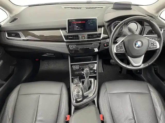ＢＭＷ ２１８ｄ アクティブツアラー ラグジュアリー 大阪府 2019(令1)年 4.2万km サファイアブラックP 純正メーカーナビ【CD/DVD/Bluetooth/フルセグ】/バックカメラ/パワーバックドア/衝突軽減ブレーキ/レーダークルーズコントロール/レーンキープアシスト/レザーシート/D席パワーシート/シートヒーター/クリアランスソナー/LEDヘッドライト/オートライト/純正17インチAW/フロアマット/スマートキー