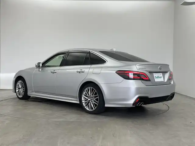 トヨタ クラウン ハイブリッド RS 埼玉県 2020(令2)年 5.2万km シルバーM 純正１２．３インチナビ　パノラミックビューモニター　ＢＳＭ　ＨＵＤ　ビルトインＥＴＣ２．０　ドライブレコーダー　三眼ＬＥＤ　セーフティセンス　レーダークルーズ　シートヒーター　ステアリングヒーター