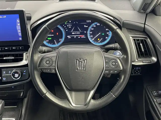 トヨタ クラウン ハイブリッド RS 埼玉県 2020(令2)年 5.2万km シルバーM 純正１２．３インチナビ　パノラミックビューモニター　ＢＳＭ　ＨＵＤ　ビルトインＥＴＣ２．０　ドライブレコーダー　三眼ＬＥＤ　セーフティセンス　レーダークルーズ　シートヒーター　ステアリングヒーター