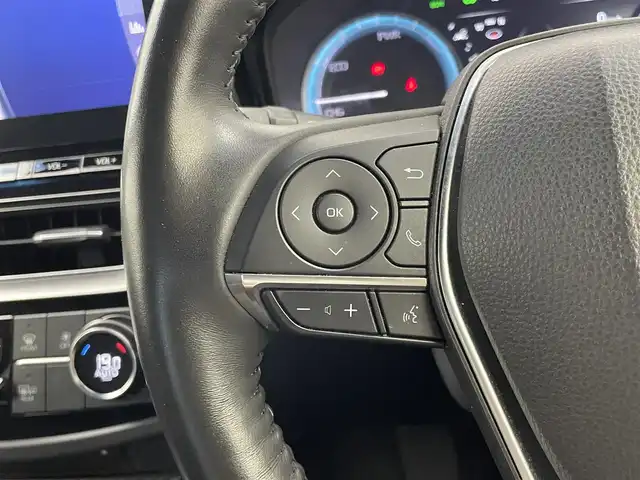 トヨタ クラウン ハイブリッド RS 埼玉県 2020(令2)年 5.2万km シルバーM 純正１２．３インチナビ　パノラミックビューモニター　ＢＳＭ　ＨＵＤ　ビルトインＥＴＣ２．０　ドライブレコーダー　三眼ＬＥＤ　セーフティセンス　レーダークルーズ　シートヒーター　ステアリングヒーター