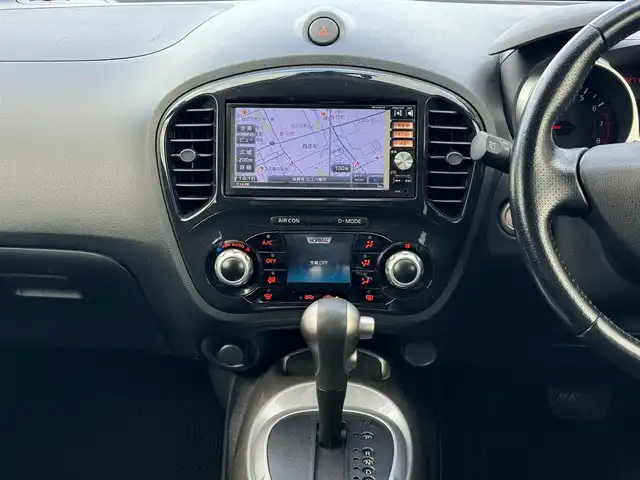 日産 ジューク 15RX タイプV 滋賀県 2013(平25)年 8.8万km ガンＭ 純正フルセグナビ/　フルセグ Bluetooth CD DVD SD AM FM/バックカメラ/ビルトインETC/スマートキー×2/プッシュスタート/取扱説明書/保証書/電動格納ミラー/パワーステアリング/パワーウィンドウ/