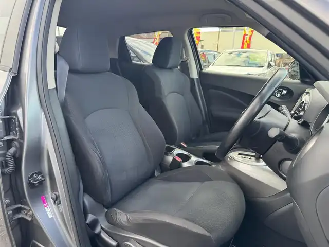 日産 ジューク 15RX タイプV 滋賀県 2013(平25)年 8.8万km ガンＭ 純正フルセグナビ/　フルセグ Bluetooth CD DVD SD AM FM/バックカメラ/ビルトインETC/スマートキー×2/プッシュスタート/取扱説明書/保証書/電動格納ミラー/パワーステアリング/パワーウィンドウ/